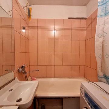 Сдам 2х комнатную квартиру центрально-городском районе.
