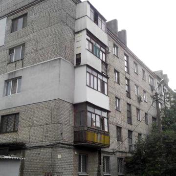 Продаю 2к/к Космонавтов 130 ( только НАЛ)