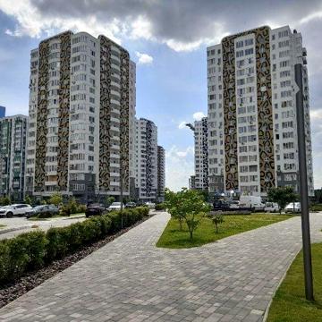 Продам євро двухкімнатну квартиру в ЖК «Саванна сiтi”