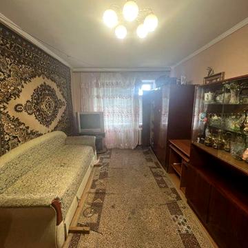 Продам 1 кімнатну квартиру р-н. Чірьомушек.