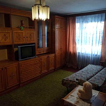 Сдаю 1 к.квартиру в Соляных (дом сразу за Магеланом)