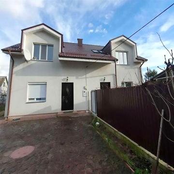 Продам дом-дуплекс в м.Обухів, Лукавиця