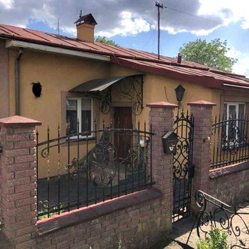 Оренда кімнати в окремій половині будинку вул.Купальська