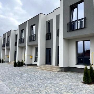 Продаж 2 поверхового таунхаусу.