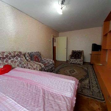 Мілютенко,11.Метро Чернігівська, Лісова.1 кімнатна.