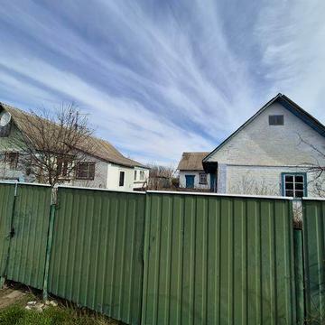 Продаж будинку  центр с.  Матюші