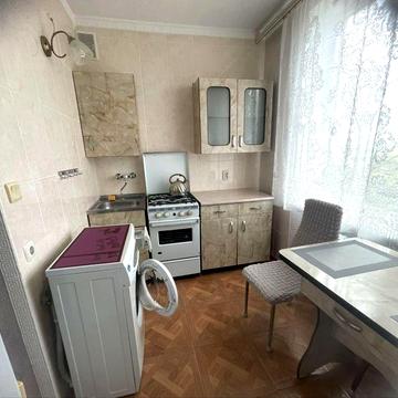 Сдам 1 к квартиру ,метро Дворец Спорта ,парк Юрьева .