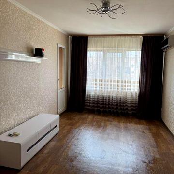 Продається 3-кімнатна чешка по вул. Петра Калнишевського, Ц-М р-н