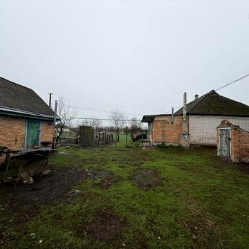 Продається приватний будинок
