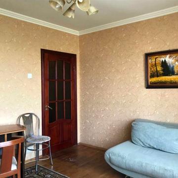 Продам 2-х ком. к-ру ул. Космическая