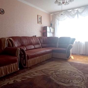 Тополя-3 вул., 30