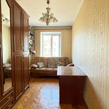 Вінстона Черчилля вул. (Червоноткацька), 10