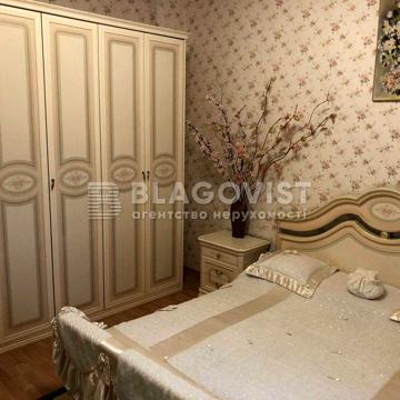 Дмитрівська,69 квартира 137кв.м. Центр, 260000$ ЖК Златоустівський