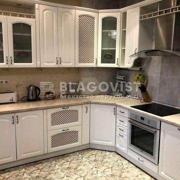 Дмитрівська,69  квартира  137кв.м. Центр, 260000$ ЖК Златоустівський