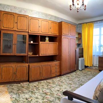 Вінницька вул., 8