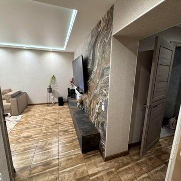 Продам квартиру на проспекті в центрі