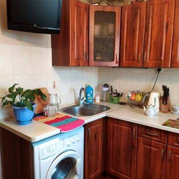 Продам 1-х Виноградар  вул.Світлицького 30/20 Б