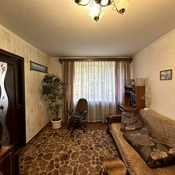 Продаж 4-кімнатної кв на 2 поверсі, цегла