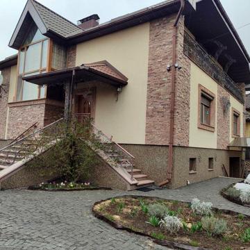 Продаж будинку на Липинському масиві