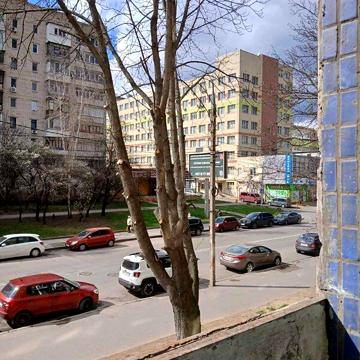 Продаж 3к Квартира Верхарна вулиця