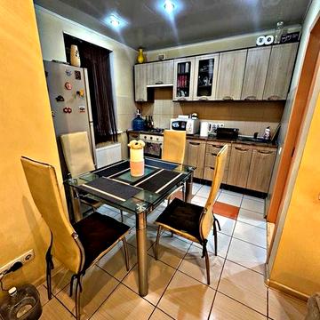 Продам 3-комн.квартиру по ул. Космическая