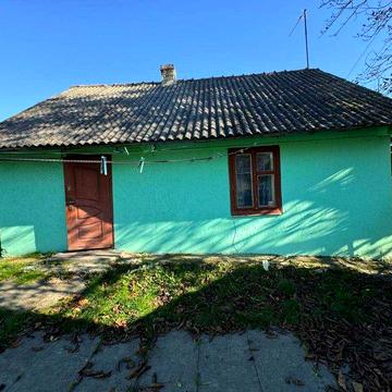 Продається будинок у селі Конюшки за 23 км до польського кордону