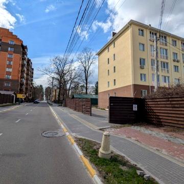 Продам 2-кімнатну квартиру в центрі від власника