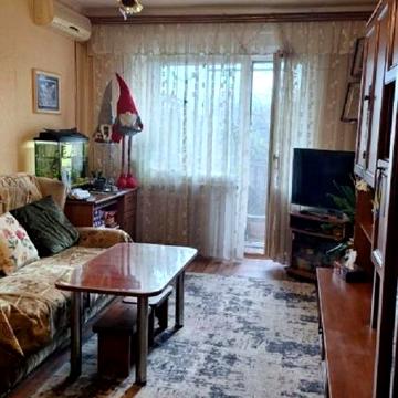 Люстдорфська дорога, 58