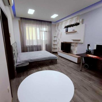 Однокімнатна квартира з ремонтом на Таїрова