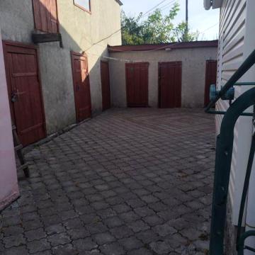 Будинок у Полонному