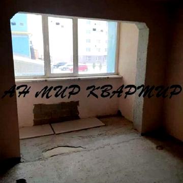Сергія Параджанова вул., 100
