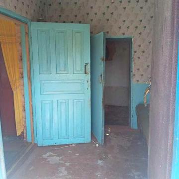 Продам будинок СМТ Семенівка Полтавська область тел 066* 911 *9550
