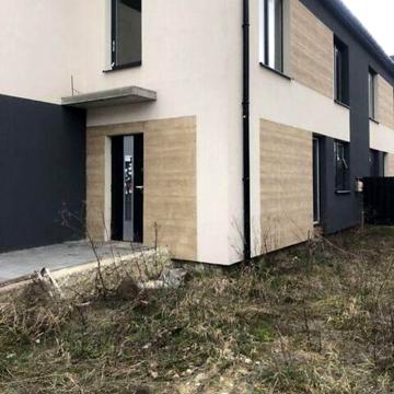 Продається котедж у розтермінування