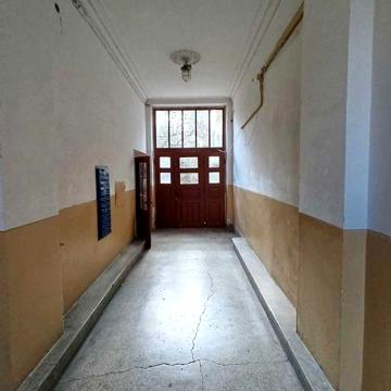 Продаж 3 кім. квартири в польському будинку 30х років вул. Мельника 10