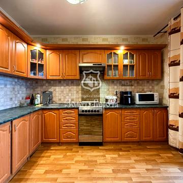 Вишняківська вул., 13б