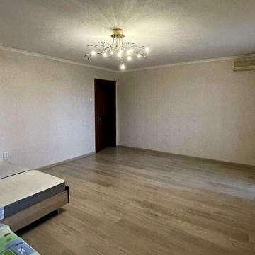 Аерокосмічний просп. (Гагаріна), 7