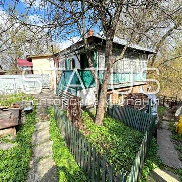 Продаж частини будинку біля стадіону Ворскла.