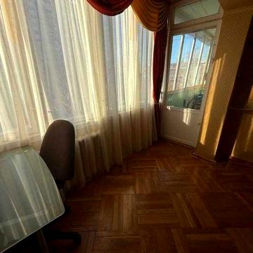 Полярна 5. 3к квартира з ремонтом. 75м2.