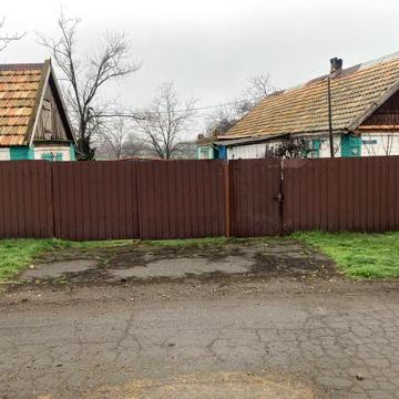 Продам дом,все документы имеются, дополнительную информацию дам