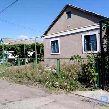 Продам будинок в с. Буялик, газ,світло, вода є.