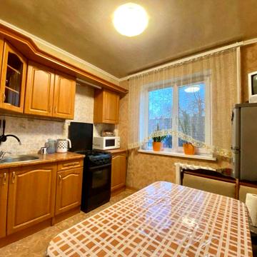Продається 2 кімнатна квартира район Вишенька 2342
