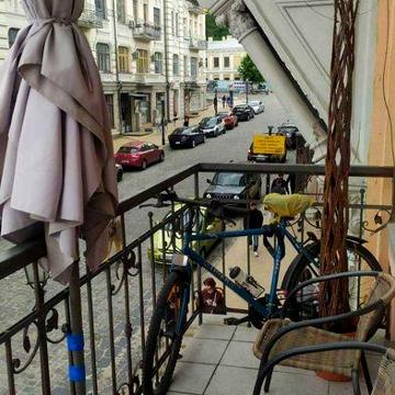 Продаж 1 Центр Поділ  Андріївський узвіз 2б метро Контрактова площа