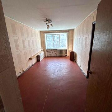 Продається 3 кімнатна квартира в районі Зарічанської