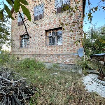 Недобудованмй будинок на 12 сотках. Поруч Річ таун, Прорізна