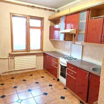Продам 3 кімнатну квартиру по вул. Соборності.