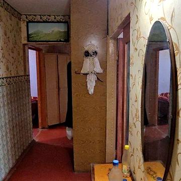 Сдам 4-кімнатну квартиру на Садах-2. Власник.