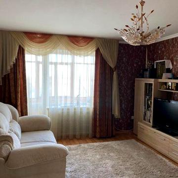 Продам габаритну квартиру з ремонтом вул.Вокзальна