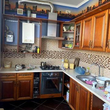 Продам 3-х кім. кв у центрі з рем у «стахановському» будинку
