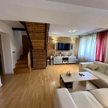 Продаж 3к квартири Русавновка