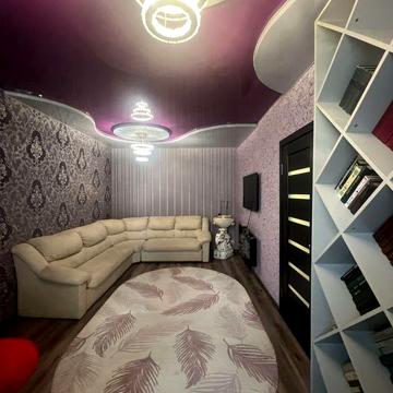 Продам 4 кімнатну квартиру по вулиці Миколи Ткачова 17.